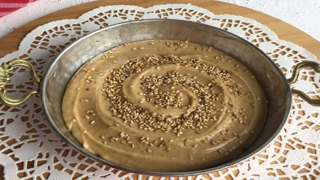 Peygamber Efendimizin en sevdiği tatlı! Kaşık kaşık yiyince enerjiyi fullüyor: İftara kadar tok tutan mucizevi karışım 1